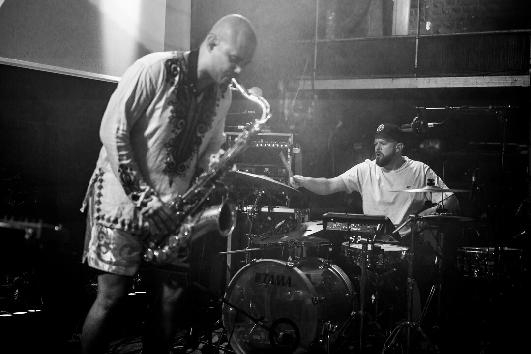 photo d'un saxophoniste